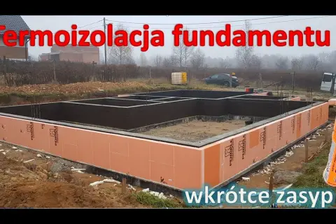 Styrodur do fundamentu: Jaki klej wybrać? Uniknij błędów!