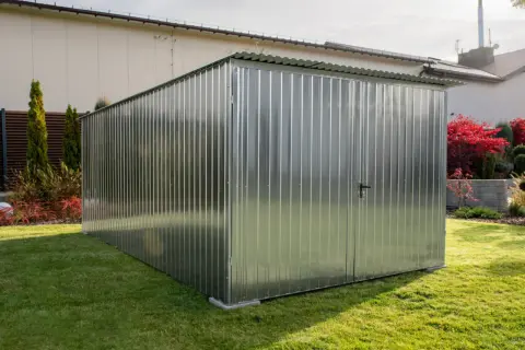 Garaż: Zgłoszenie czy pozwolenie? Limit 35m² i co dalej?