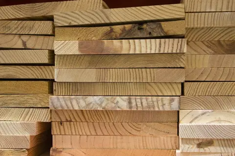 Jak zrobić lamele ścienne DIY? Oszczędź 70% i stwórz hit!