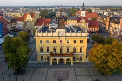 Budowa domu za 100 tys. zł w 2026: Czy to możliwe? Analiza Kingi Mazur